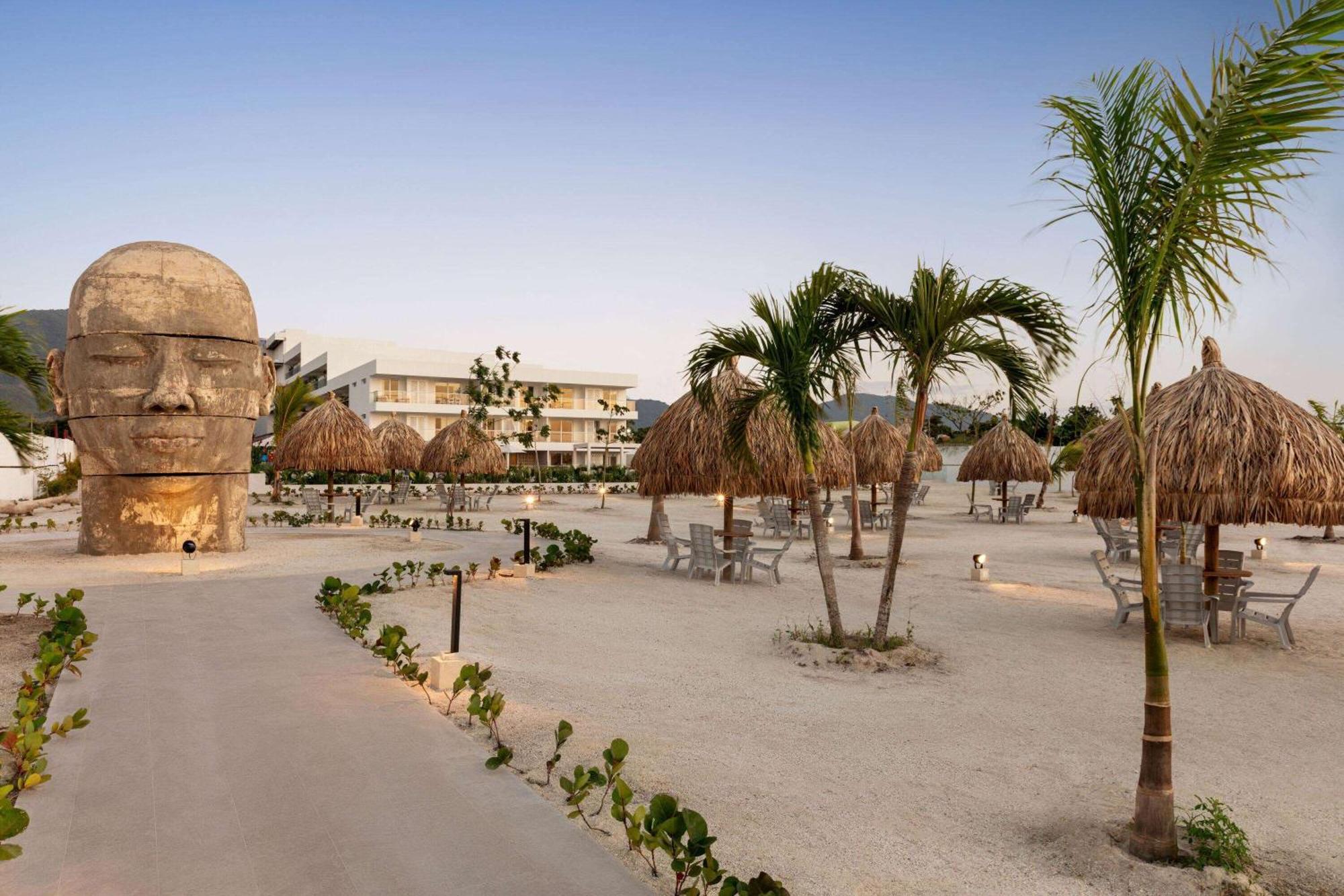 Wyndham Residences Santa Marta Aluna Beach Club — Photos 1